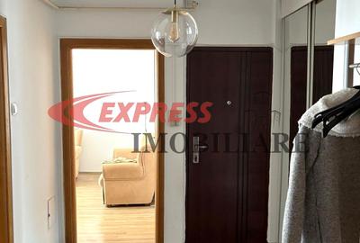 Apartament cu 3 camere decomandat în Titan - 11