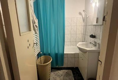 Garsonieră decomandată în Gară