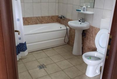 Casă cu 10 camere cu Piscina în Sărata-Monteoru - 14