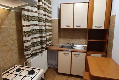 Garsonieră decomandată în Central - 1