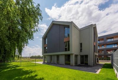 Duplex cu 6 camere cu Canalizare în Iancu Nicolae - 2