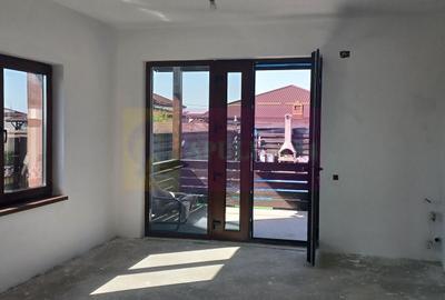 Casă individuală cu 4 camere cu Canalizare în Săbăreni - 8