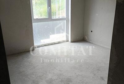 Casă cu 4 camere cu Teren 200 Mp în Central - 5