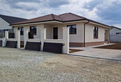 Casă cu 4 camere în Sântandrei - 8