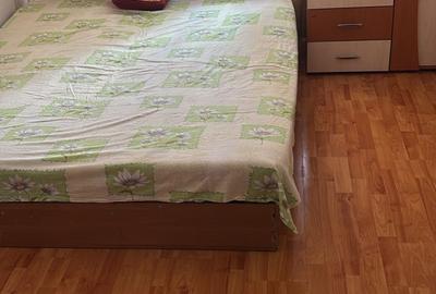 Apartament cu 3 camere decomandat în Găvana