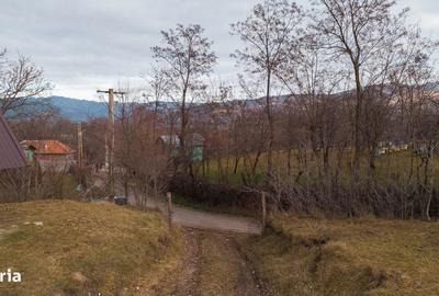 Teren de 5100 mp, în Central - 9