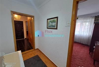 Apartament cu 3 camere decomandat în Obcini