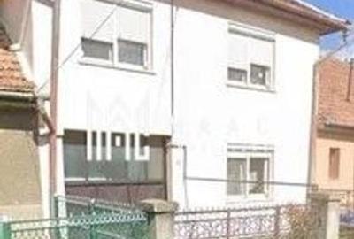 Casă cu 4 camere cu Teren 200 Mp în Țiglari