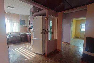 Apartament cu 3 camere în Ultracentral