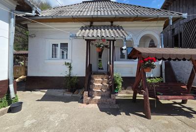 Casă cu 4 camere în Stănești - 8
