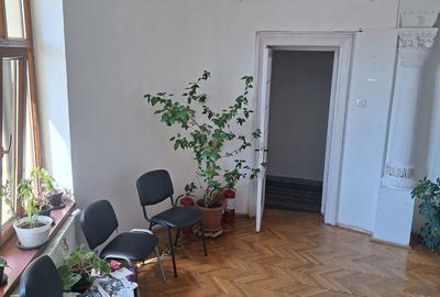Spațiu comercial, de 30 mp, în Ultracentral