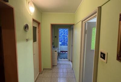 Apartament cu 2 camere decomandat în Radu Negru