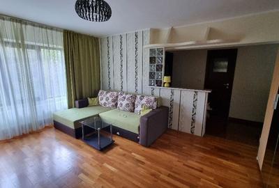 Garsonieră decomandată în 13 Septembrie