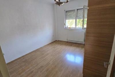Apartament cu 4 camere decomandat, mobilat în Republicii - 3