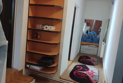 Casă cu 2 camere în Rovine - 2