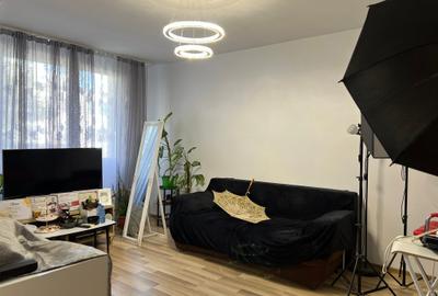 Apartament cu 3 camere decomandat în Drumul Taberei