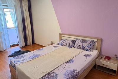 Apartament cu 3 camere decomandat în Ultracentral