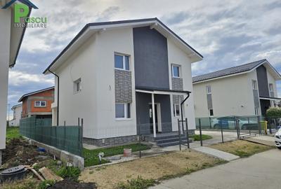 Casă individuală cu 3 camere cu Canalizare în Central