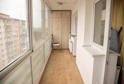 Apartament cu 3 camere decomandat în Vitan