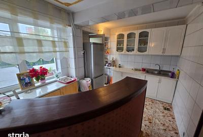 Casă cu 5 camere cu Teren 95 Mp în Calea București - 1