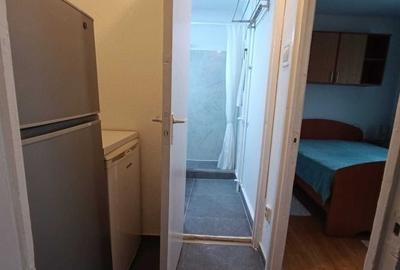 Apartament semidecomandat în Giurgiului