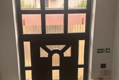 Casă cu 4 camere cu Teren 100 Mp în Tineretului - 1