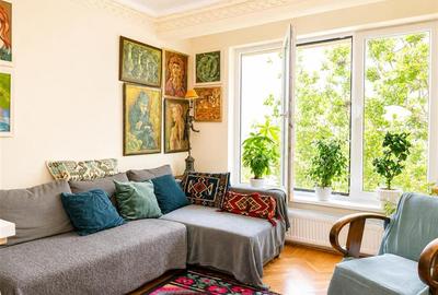 Apartament cu 3 camere decomandat în Ultracentral