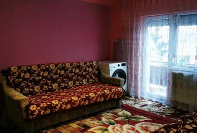 Apartament cu 2 camere semidecomandat în Micro 16 - 1
