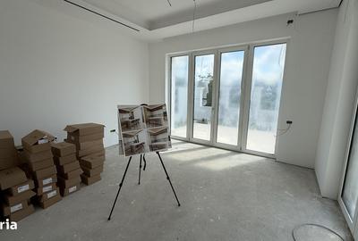 Casă cu 4 camere cu Teren 1000 Mp în Central