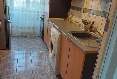 Apartament cu 3 camere în Micro 11 - 1