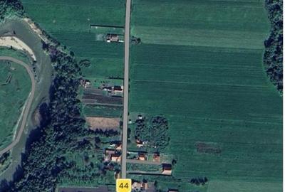 Teren de 9200 mp, în Băcia - 2