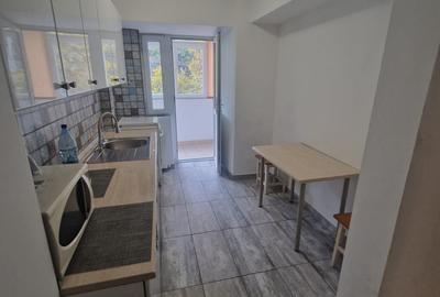 Apartament cu 4 camere decomandat în Militari