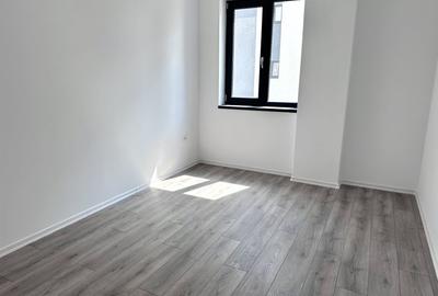 Apartament cu 3 camere decomandat în Central - 2