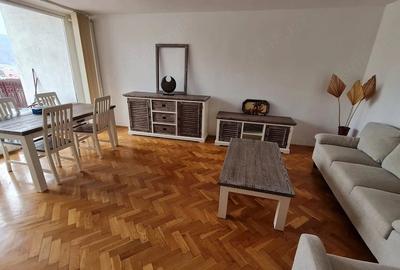 Apartament cu 3 camere decomandat în Griviței