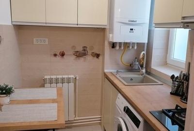 Apartament cu 2 camere semidecomandat în Buziașului
