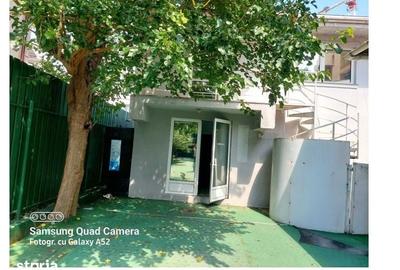 Casă cu 9 camere cu Teren 170 Mp în Vitan