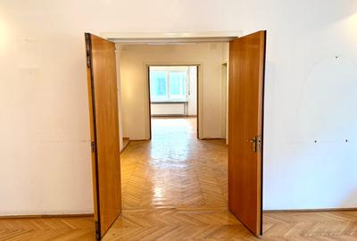 Apartament cu 4 camere decomandat în Victoriei - 3