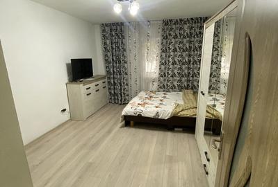 Garsonieră decomandată în Traian - 6
