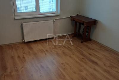 Apartament cu 2 camere decomandat în Crângași