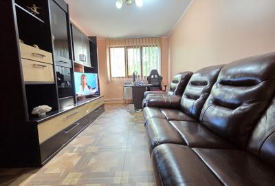 Apartament cu 2 camere decomandat în Micro 13