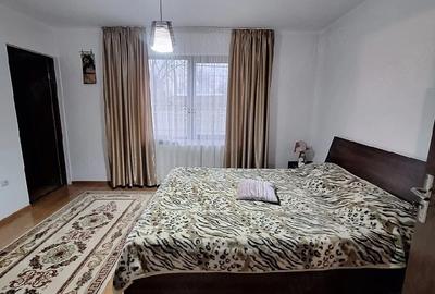 Casă cu 2 camere cu Teren 1600 Mp în Grivița