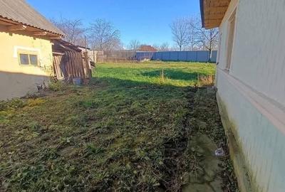 Casă cu 3 camere cu Teren 1225 Mp în Central