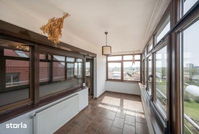 Apartament cu 3 camere în Străulești