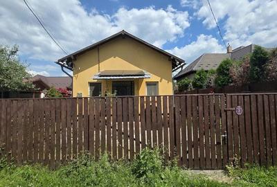 Casă cu Teren 135 Mp în Cornu