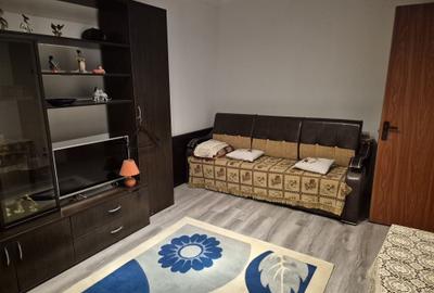 Apartament cu 2 camere decomandat în Berceni