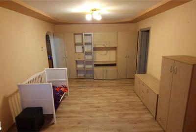 Apartament cu 2 camere semidecomandat, mobilat în Lipovei - 2