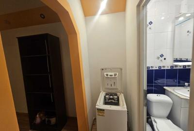 Apartament cu 3 camere decomandat în Astra