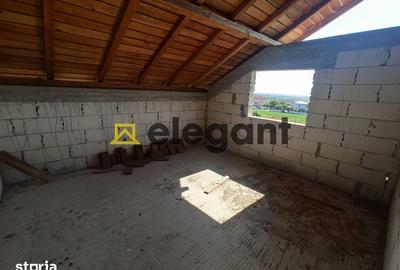 Casă cu 5 camere cu Teren 400 Mp în Central