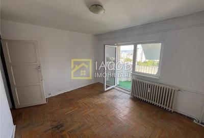 Apartament cu 3 camere decomandat în Narcisa - 13