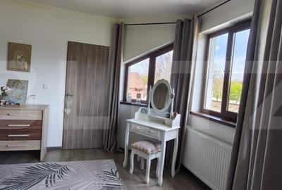 Casă cu 5 camere cu Teren 915 Mp în Viișoara - 4
